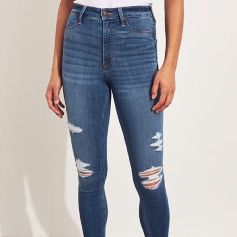 medium wash hollister distressed jean jeggings